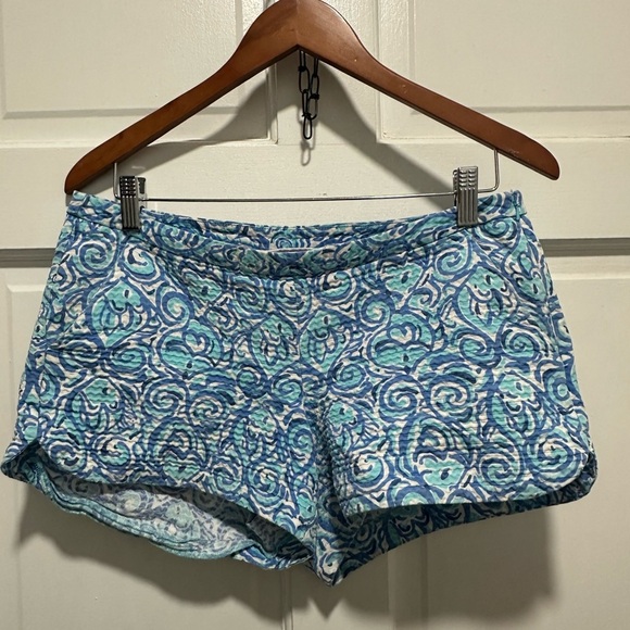 Lilly Pulitzer Adie Chasing Tail Fish Shorts Women’s Size 4 - Picture 2 of 4